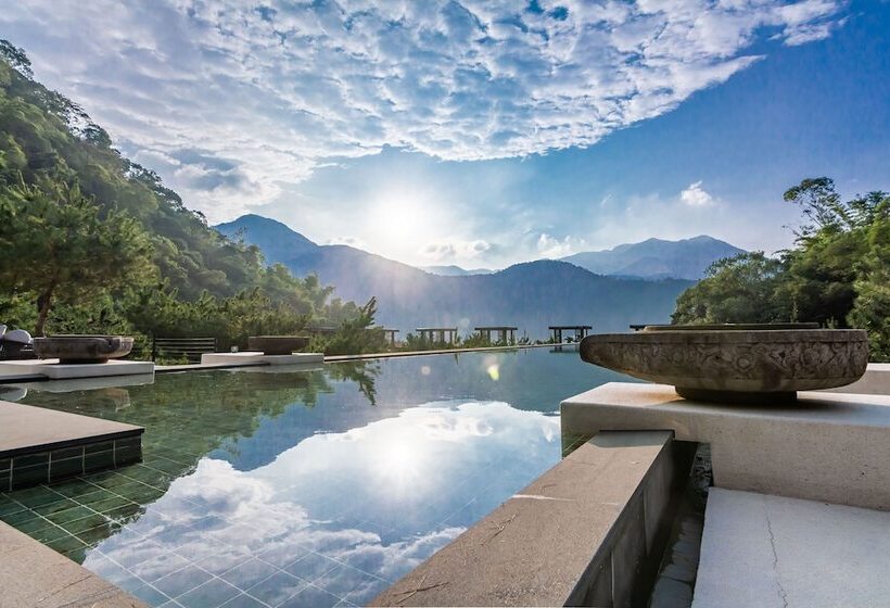 هتل The Bal E Villas