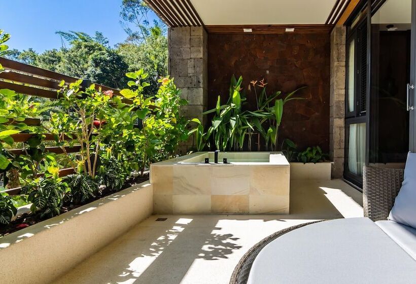 هتل The Bal E Villas