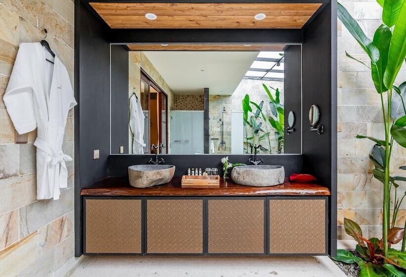 هتل The Bal E Villas