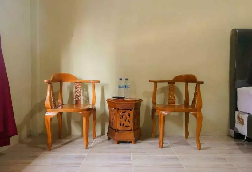 ホテル Reddoorz Near Bukit Kubu Berastagi