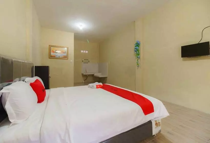 ホテル Reddoorz Near Bukit Kubu Berastagi
