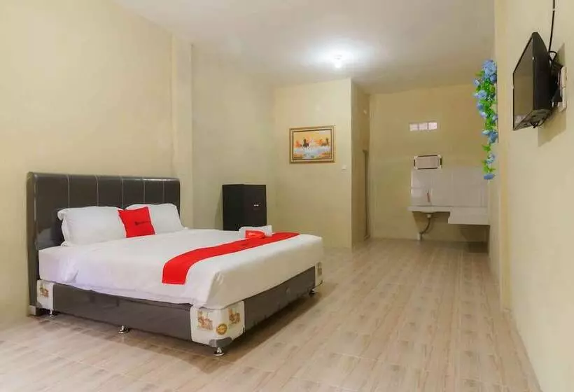 ホテル Reddoorz Near Bukit Kubu Berastagi