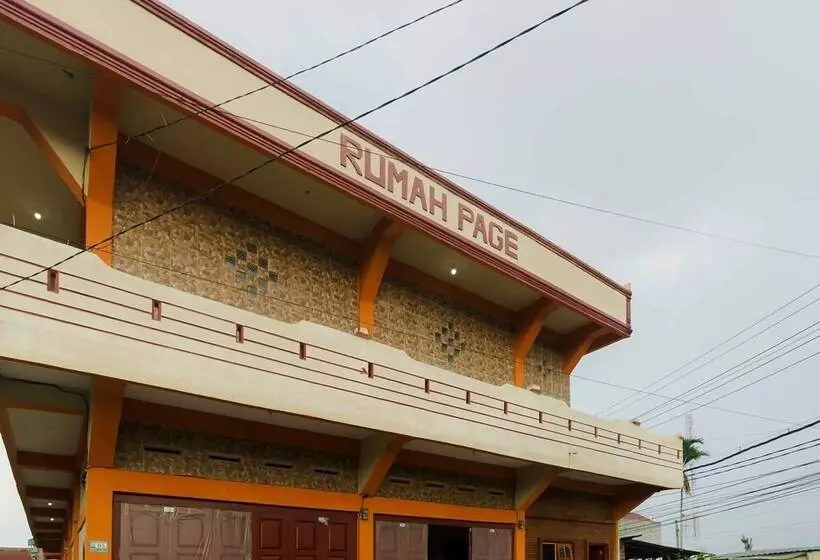 ホテル Reddoorz Near Bukit Kubu Berastagi