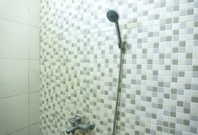 Majatalo Reddoorz Plus @ Ende City Center