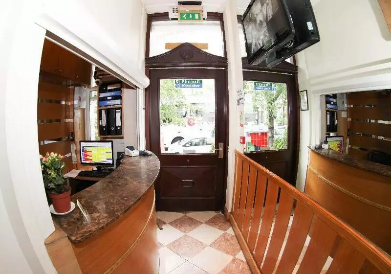 مبيت وإفطار Holland Inn