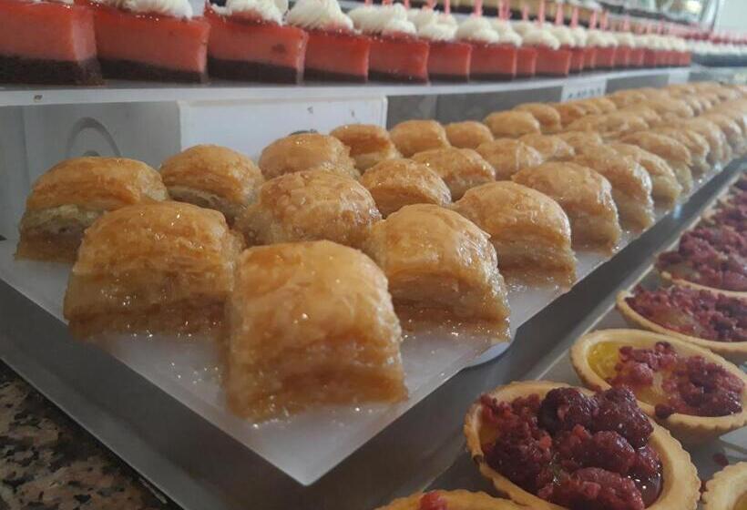 בית מלון כפרי Club Turtas Beach   All Inclusive