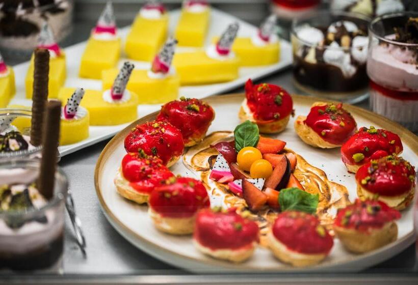 فندق Aeolos Beach Resort