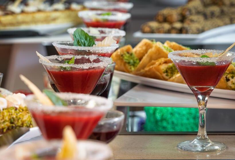 فندق Aeolos Beach Resort