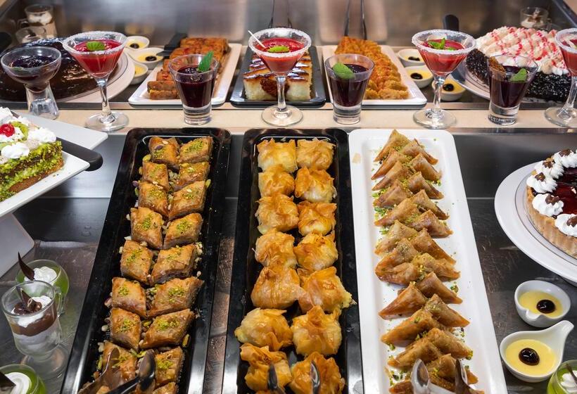 فندق Aeolos Beach Resort