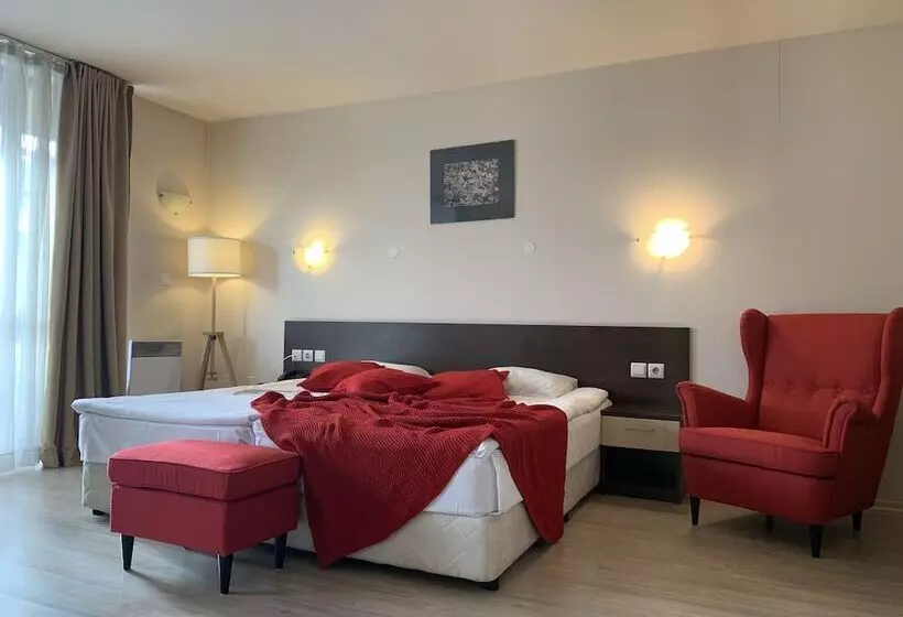 酒店 Banderitsa Apartments