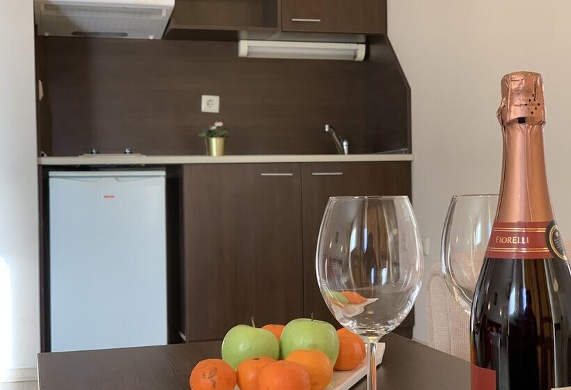 فندق Banderitsa Apartments