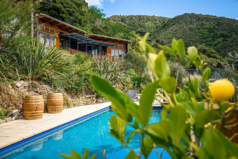 酒店 Bay Of Many Coves