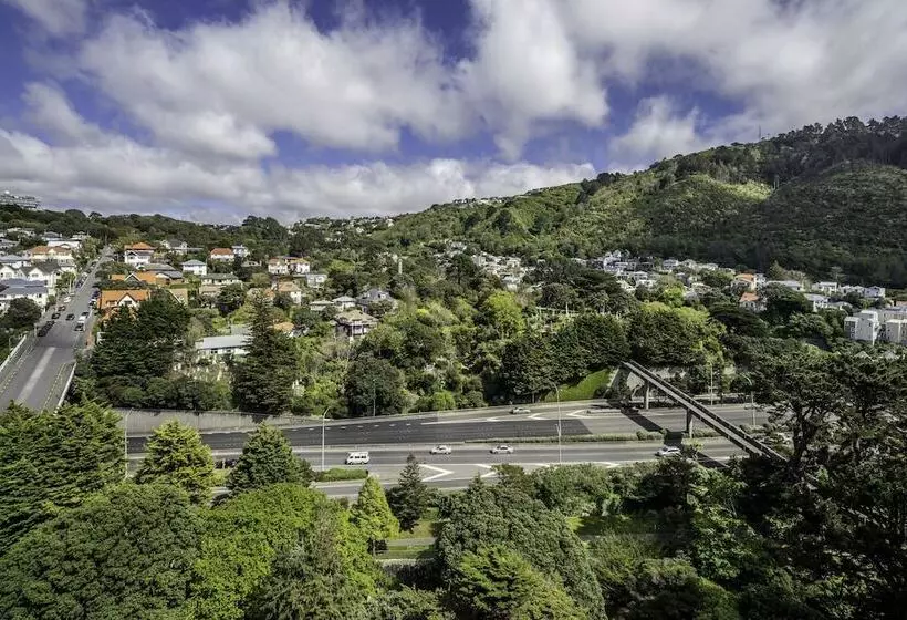 בית מלון כפרי Bolton