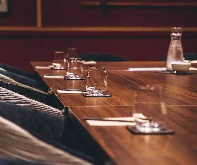 בית מלון כפרי Bolton