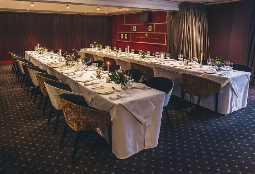 בית מלון כפרי Bolton