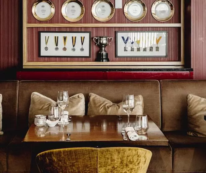 בית מלון כפרי Bolton