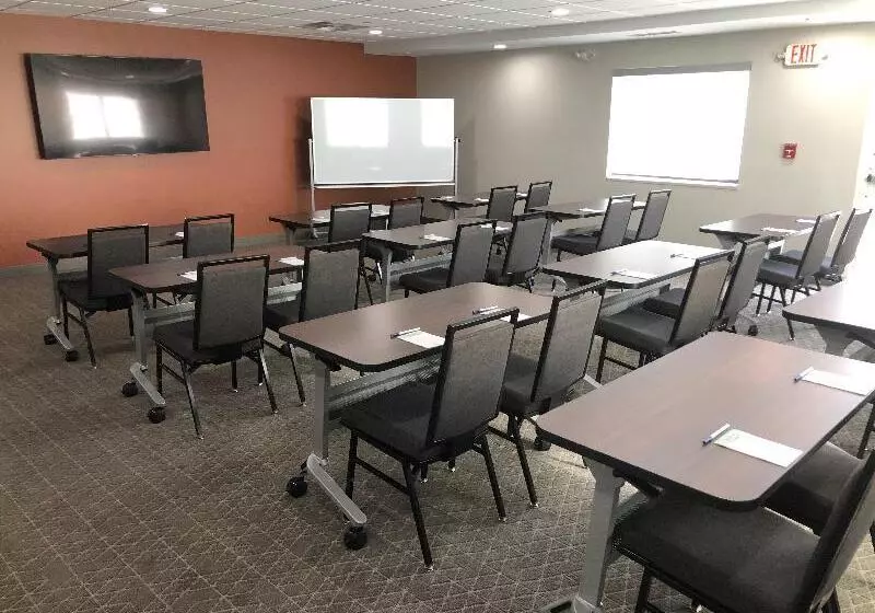 酒店 Candlewood Suites Fort Wayne   Nw, An Ihg