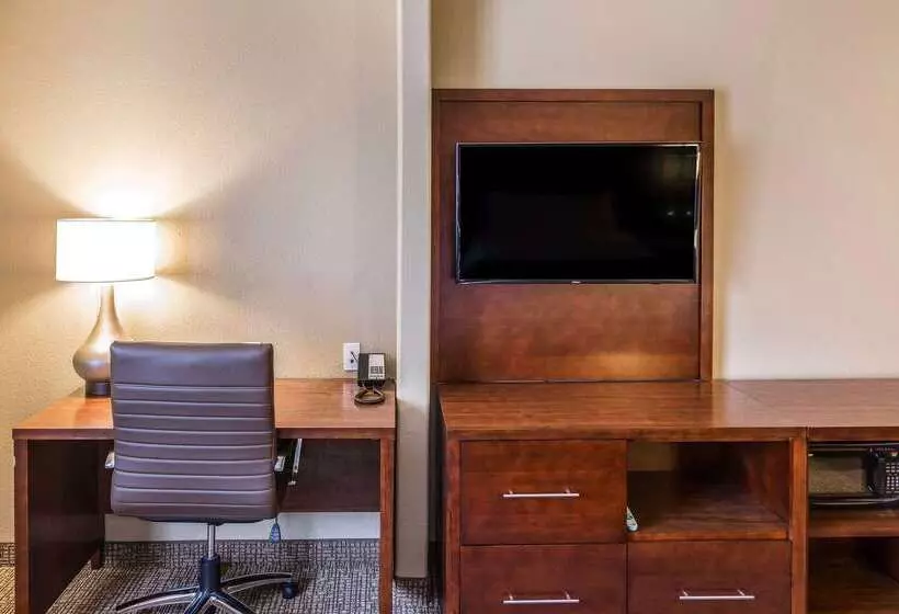 酒店 Comfort Suites San Jose Airport