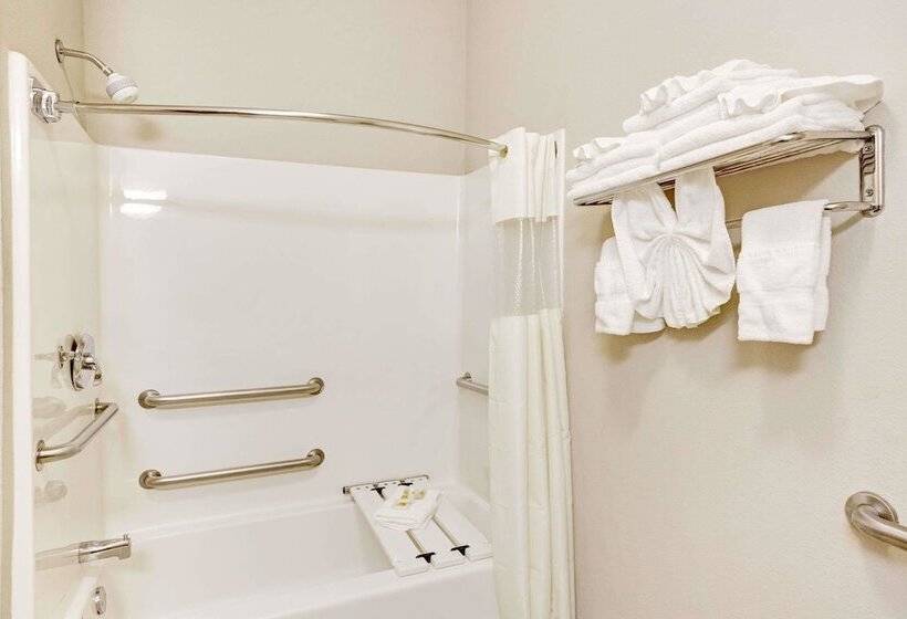 호텔 Days Inn & Suites By Wyndham Louisville Sw