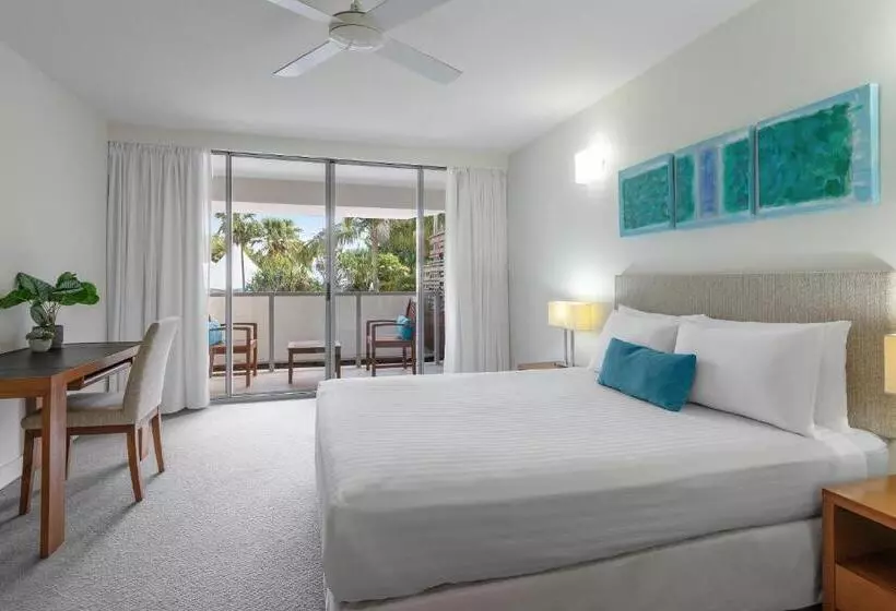 ホテル Drift Palm Cove