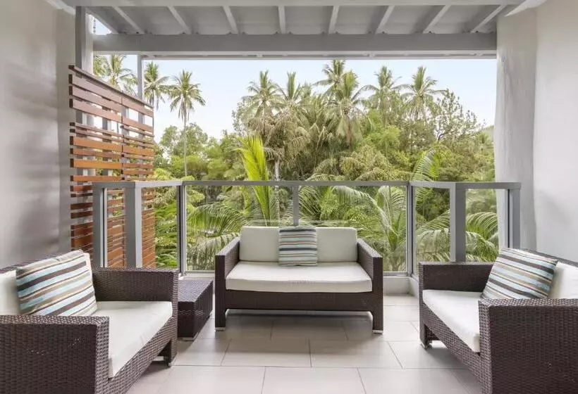 ホテル Drift Palm Cove