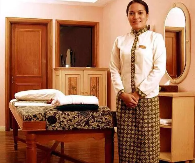 فندق Gran Puri Manado