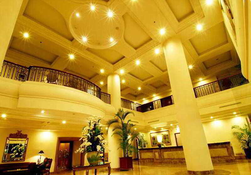 בית מלון כפרי Gran Puri Manado