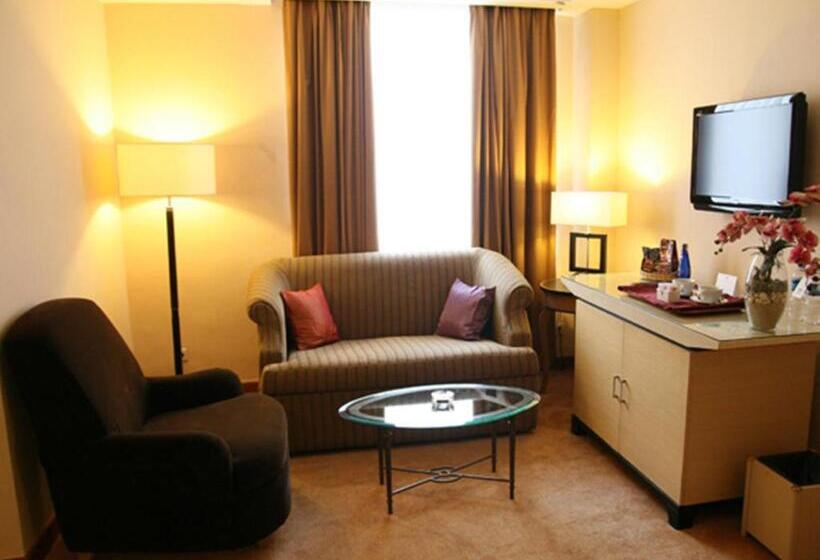 בית מלון כפרי Gran Puri Manado