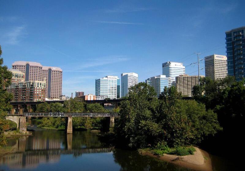 בית מלון כפרי Holiday Inn Express Ashland, An Ihg