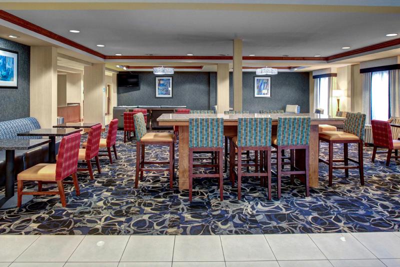 בית מלון כפרי Holiday Inn Express Ashland, An Ihg