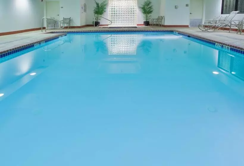 فندق Holiday Inn Express Ashland, An Ihg