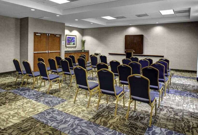 בית מלון כפרי Holiday Inn Express Ashland, An Ihg