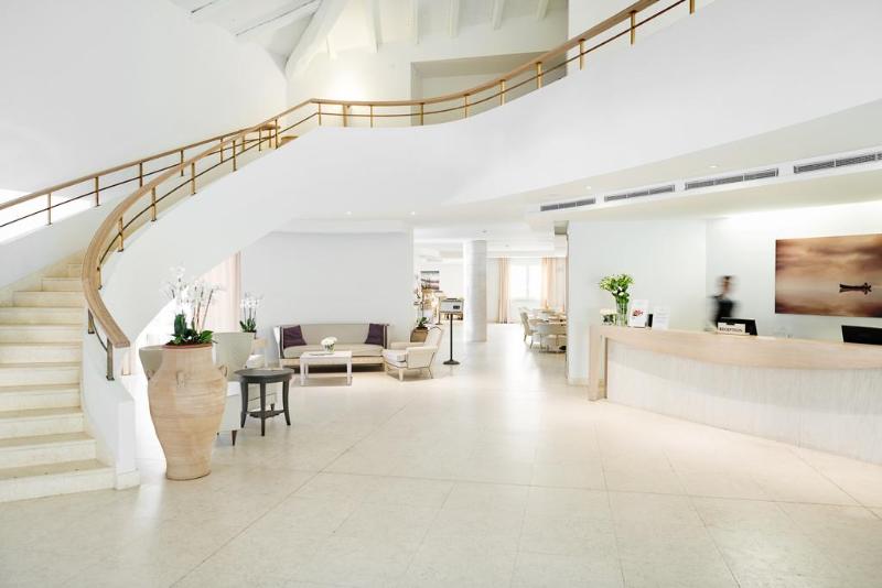 Отель Is Arenas Resort