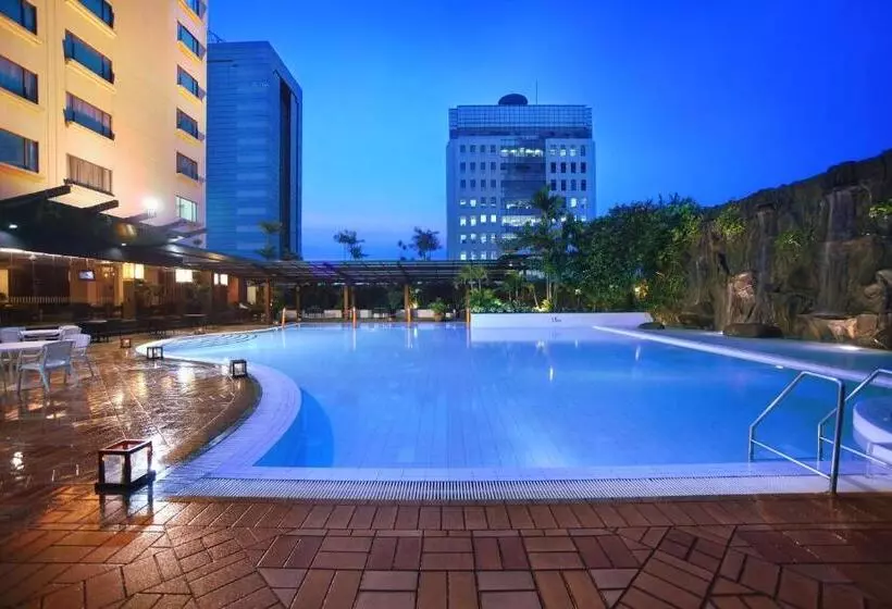 ホテル Menara Peninsula