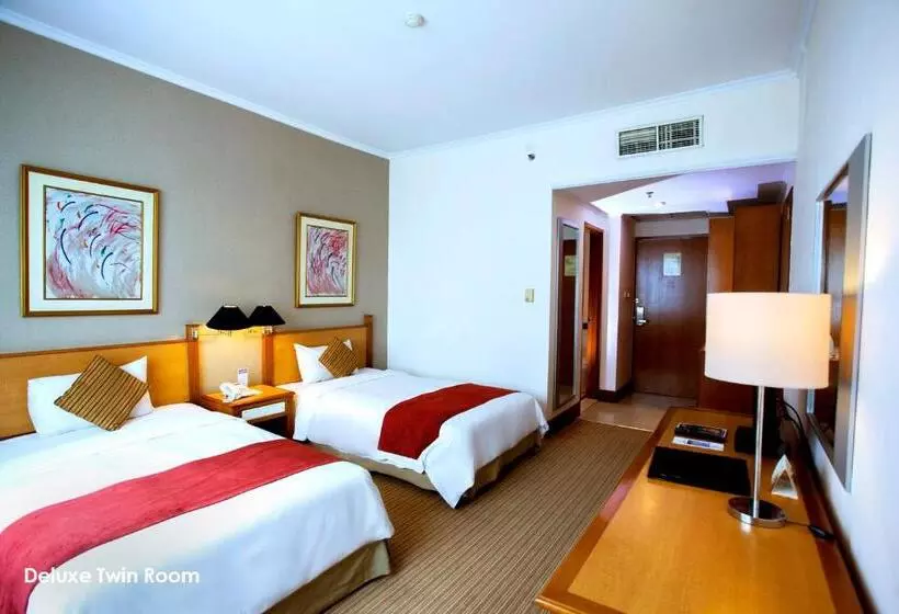 ホテル Menara Peninsula