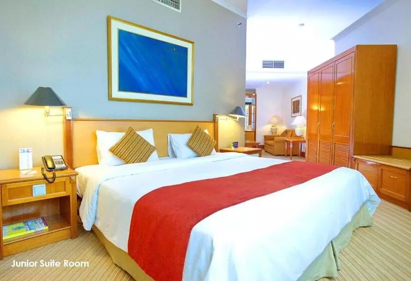 ホテル Menara Peninsula