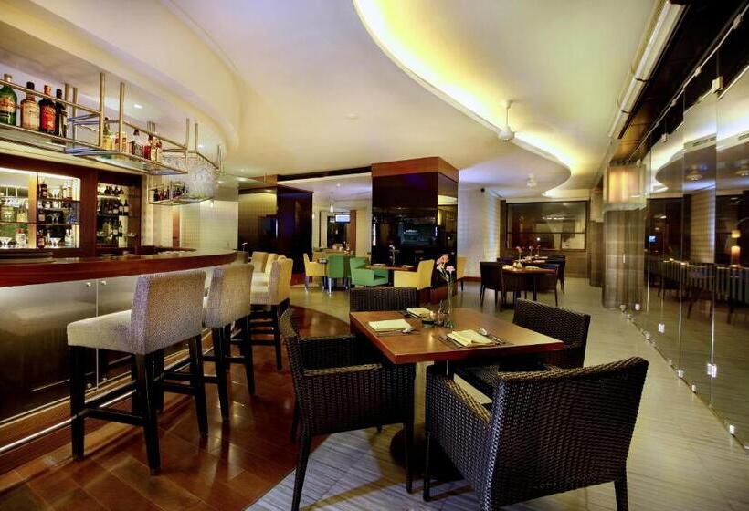 בית מלון כפרי Menara Peninsula