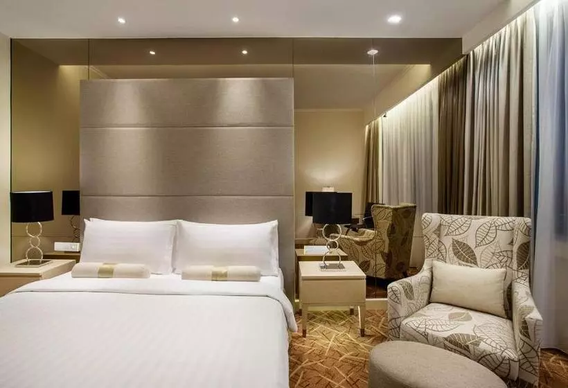 ホテル Menara Peninsula