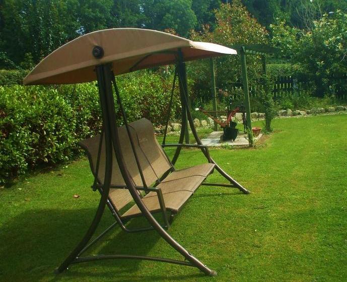 Отель Perrymount Country Home