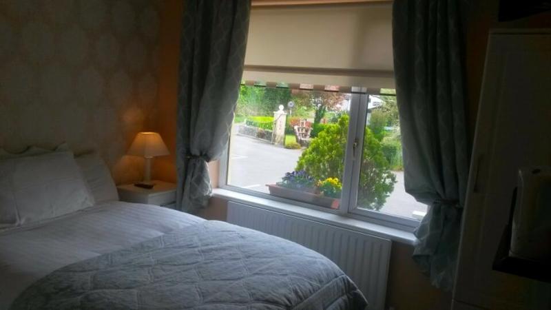 Отель Perrymount Country Home