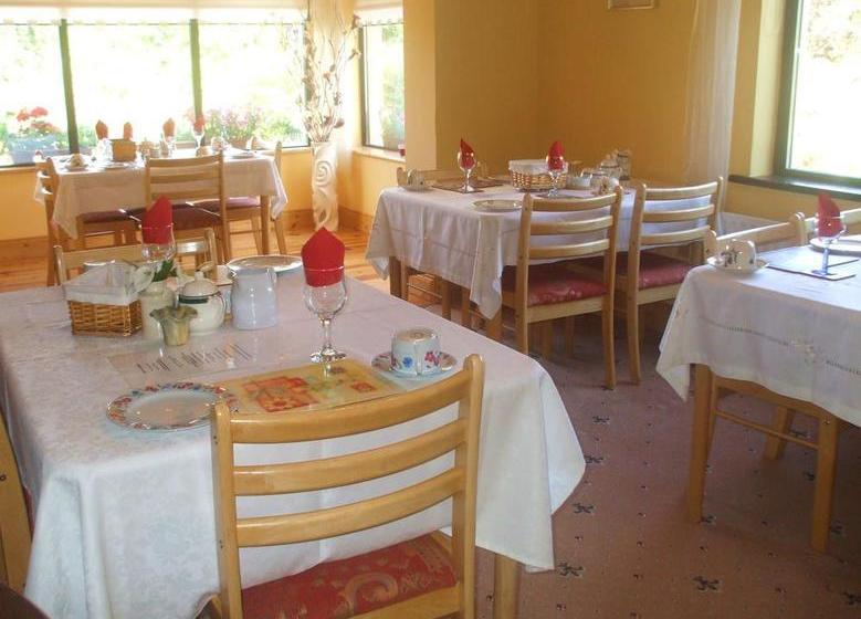 Отель Perrymount Country Home