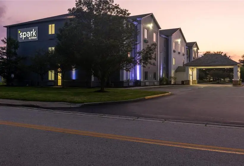 ホテル Quality Suites Ne Indianapolis Fishers