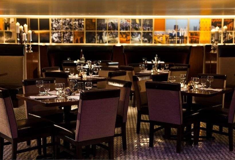 Отель Renaissance Pittsburgh