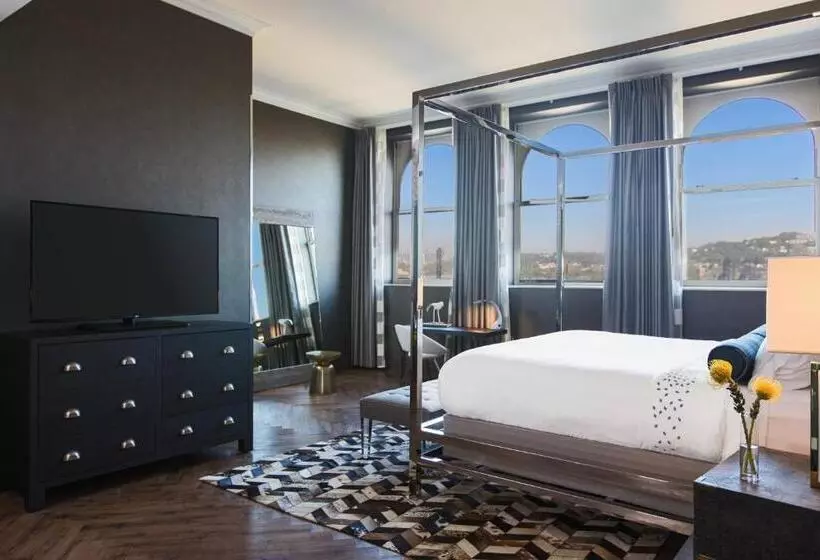 هتل Renaissance Pittsburgh