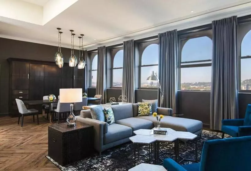 هتل Renaissance Pittsburgh