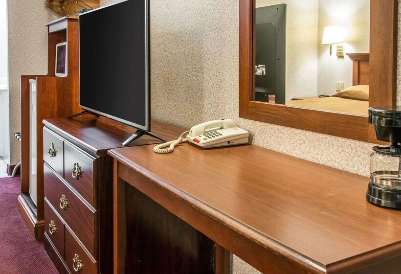 Отель Rodeway Inn