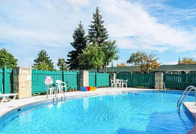 Отель Rodeway Inn