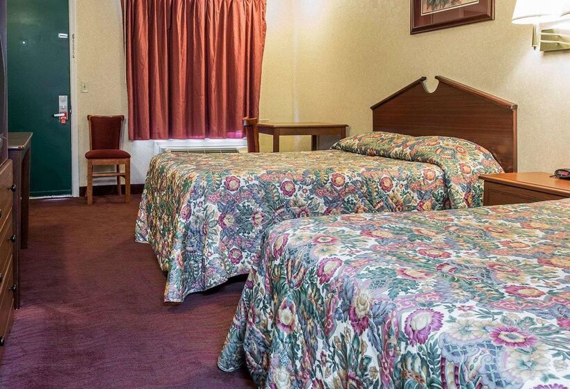 Отель Rodeway Inn