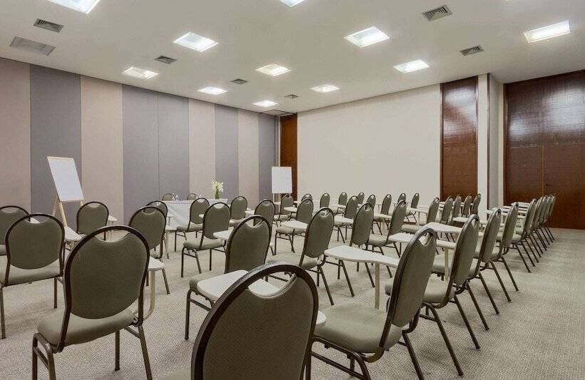 فندق Royal Tulip Brasilia Alvorada