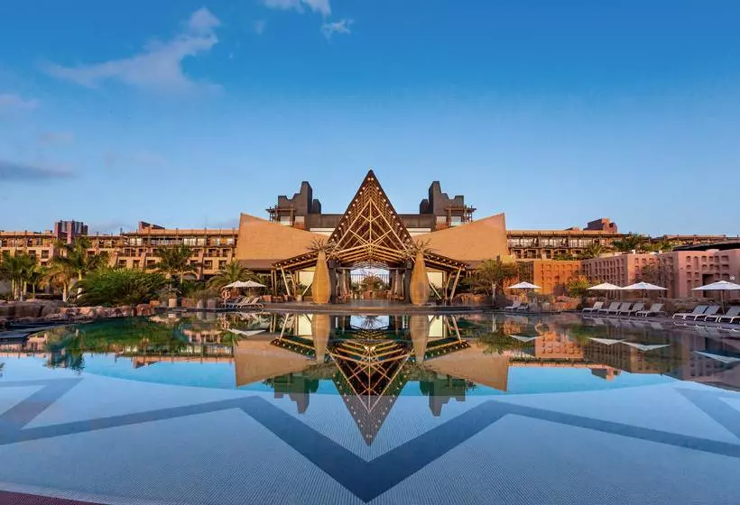 Lopesan Baobab Resort